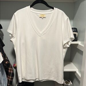 SSYS White V-Neck Air Fabric Women's Top